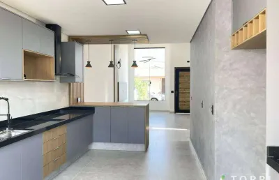 Casa mobiliada com piscina no condomínio horto florestal iii, em sorocaba/sp