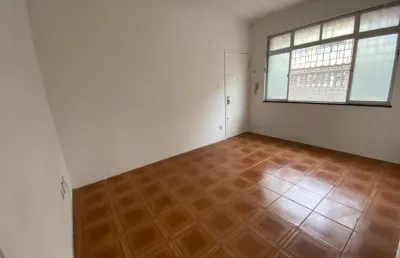 Locação na pompéia em santos, 3 quartos com 2 banheiros e garagem coletiva
