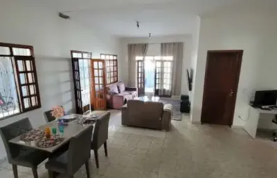 Casa com 4 quartos à venda na rua francisco araújo, compensa, manaus, 300 m2 por r$ 550.000