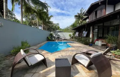 Casa com 4 quartos à venda no américa, joinville  por r$ 2.800.000