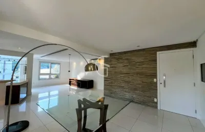 Excelente apartamento no atiradores com 3 suítes e 3 vagas de garagem
