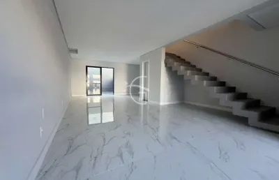 Casa com 3 quartos à venda no Saguaçu, Joinville 