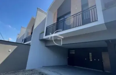 Casa com 3 quartos à venda no saguaçu, joinville  por r$ 1.600.000