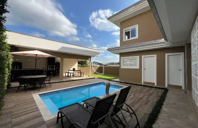 Venha conhecer essa incrível casa localizada em um dos bairros mais tradicionais da cidade!