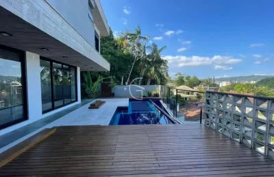 Está procurando a casa dos seus sonhos? essa casa vai te surpreender em todos os sentidos.