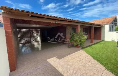 Casa com 3 quartos à venda na Avenida Brasil, 1444, Atami, Pontal do Paraná