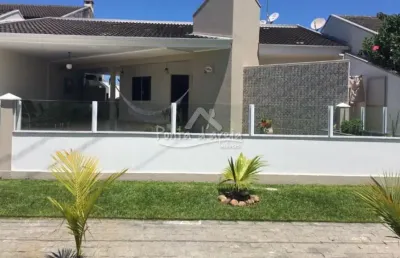 Casa com 2 quartos para alugar na Rua Suíça, 2314, Atami, Pontal do Paraná