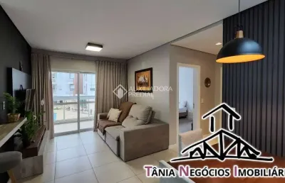 Apartamento 2 dormitórios, sendo 1 suíte no campeche