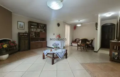 Ampla casa com 2 dormitorios sendo 1 suite, bairro nossa senhora das graças - canoas