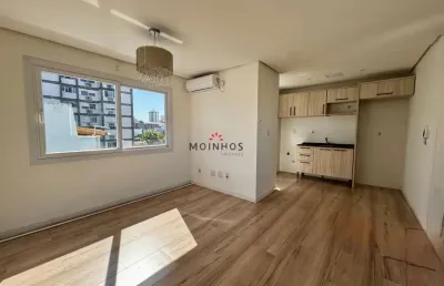 Aluga apartamento de 2 quartos sendo 1 suíte no bairro centro em canoas