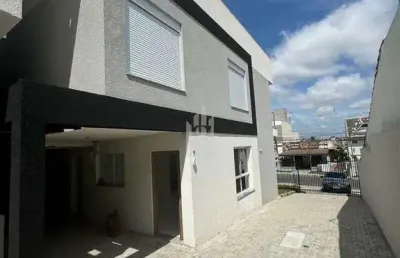 Sobrado de condomínio com 3 quartos, bairro alto, curitiba - r$ 810 mil, cod: so0036