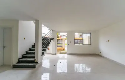 Sobrado com 3 quartos, uberaba, curitiba - r$ 1.12 mi, cod: so0049