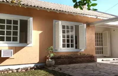 Casa com 2 quartos à venda na rua christian huber, 252, vila nova, novo hamburgo por r$ 498.000