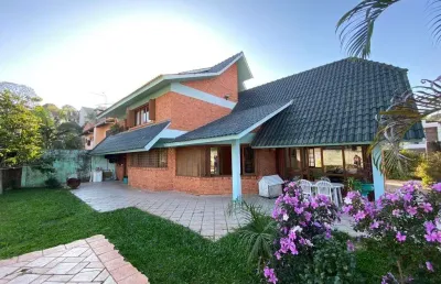 Casa com 3 quartos à venda na rua henrique dias, 444, vila nova, novo hamburgo por r$ 1.300.000
