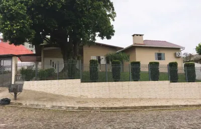Casa com 3 quartos à venda na rua manoel moura, 767, campestre, são leopoldo por r$ 890.000