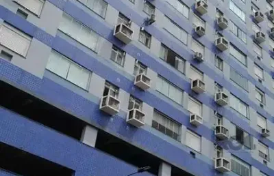 Box duplo, em prédio com portaria 24 horas,rua avaí,próximo parque farroupilha