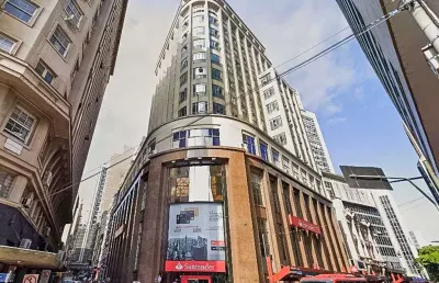 Sala comercial com 3 salas para alugar no Centro Histórico, Porto Alegre 