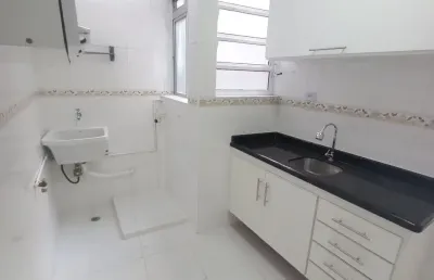 Apto reformado próximo a praia  1 dorm, 46m²,  1 vaga