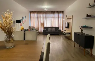 Venda – apartamento 3 dormitórios mobiliado no gonzaga, santos/sp – 1 quadra da praia, vaga demarcada!