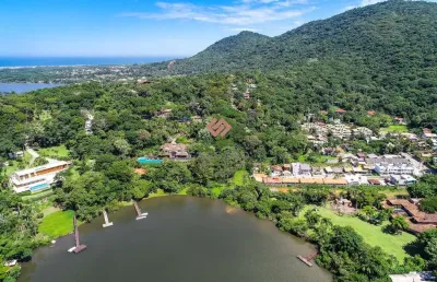 Terreno à venda no lagoa da conceição, florianópolis  por r$ 7.700.000
