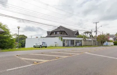 Casa com 4 suítes, 4 vagas, no bairro vista alegre - curitiba/pr