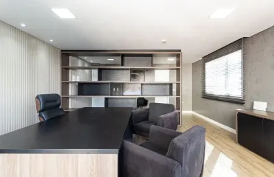 Sala comercial à venda com 1 vaga no bairro água verde - curitiba pr.