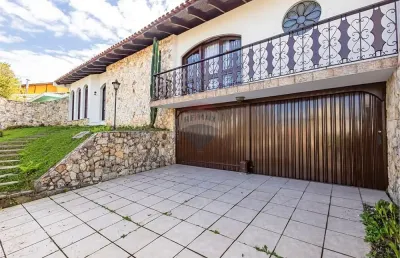 Casa comercial com 6 salas para alugar na Rua Doutor Roberto Barrozo, 1510, Centro Cívico, Curitiba