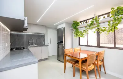 Apartamento com 3 quartos com  1 vaga no bigorrilho