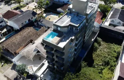 Cobertura duplex com piscina | 5 quartos | praia central de guaratuba