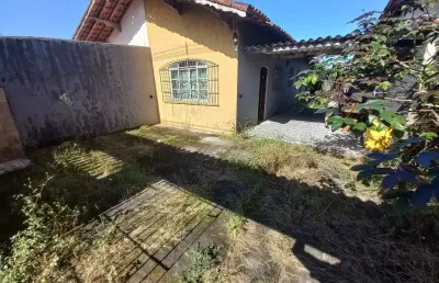 Casa térrea, geminada 02 dormitórios para reforma no balneário florida