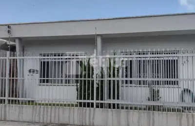 A casa dos seus sonhos, 4 dormitórios sendo 1 suíte, no bairro são joão - itajaí