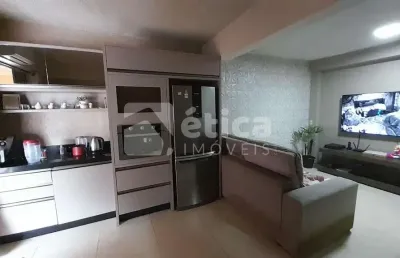 Excelente oportunidade no bairro costa cavalcante em itajaí,  sobrado com 4 apartamentos.