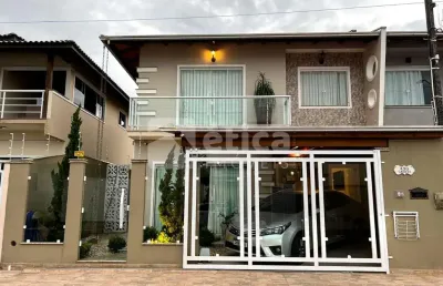 Sobrado de 3 dormitórios no bairro murta, itajaí localização privilegiada .