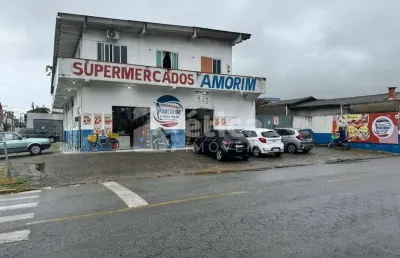 Venda de ponto comercial de mercado  ótima localização e estrutura