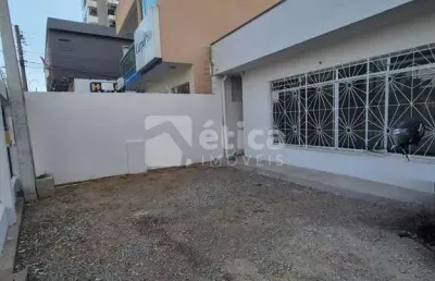 Casa comercial no centro de itajaí. espaço, conforto e localização