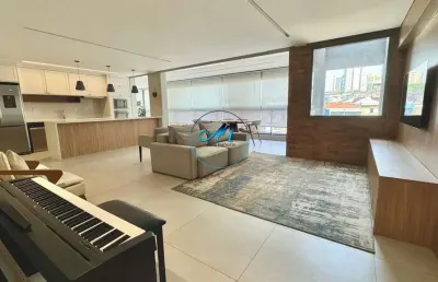 Apartamento com 3 quartos e 4 banheiros à venda, 140 m²