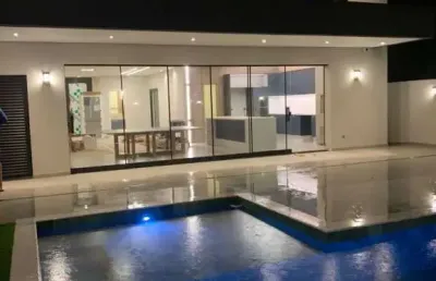 Casa de esquina a venda, 04 suítes, 06 vagas, mobiliada no pontal do parana pr