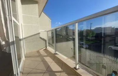 Sobrado a venda, 03 quartos sendo uma suíte no capão raso em curitiba pr