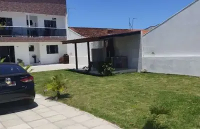 Sobrado a venda com terreno, 02 pisos, 04 quartos, poucos metros do mar em matinhos pr