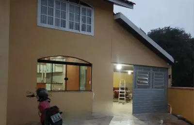 (permuta) casa a venda semi mobiliada, 03 quartos, 04 vagas, churrasqueira no boqueirão em curitiba pr