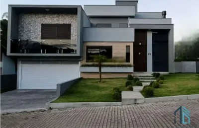 Casa linda mobiliada, 04 suítes, em condomínio, no cachoeira do bom jesus em florianópolis sc