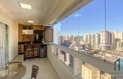 Apartamento mobiliado, decorado, 04 suítes, 04 vagas, meia praia em itapema sc
