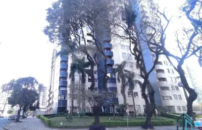 Apartamento 03 quartos c/suíte com sacada, vaga, no água verde em curitiba pr