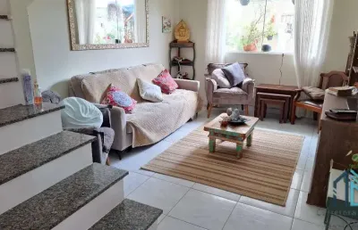 Sobrado 04 c/suíte, ótimo espaço nos fundos e frente, no santa cândida/boa vista em curitiba pr