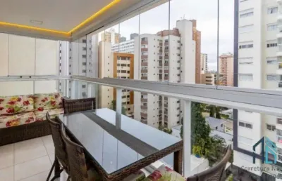 Apartamento mobiliado, 03 quartos c/suíte, 02 vagas no água verde em curitiba pr
