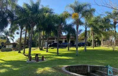 Chácara linda, localização privilegiada com casa 04 quartos, em campina grande do sul pr