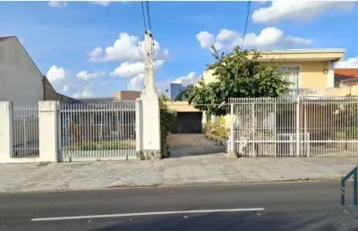 Residência, terreno com 03 moradias, no água verde em curitiba pr