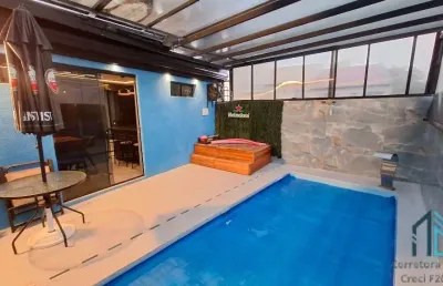 Triplex com piscina padrão, em região privilegiada, 900mtrs parque bacacheri em curitiba pr