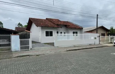 Casa no espinheiros com 2 quartos para venda, 100 m²