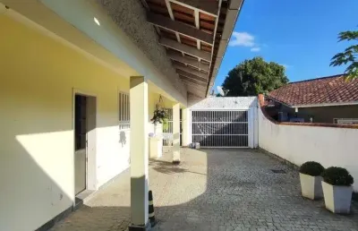 Casa com 4 quartos à venda na Rua Trombudo Central, 302, Saguaçu, Joinville